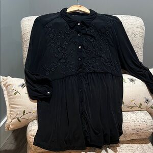 April Cornell Black Embroidered Blouse